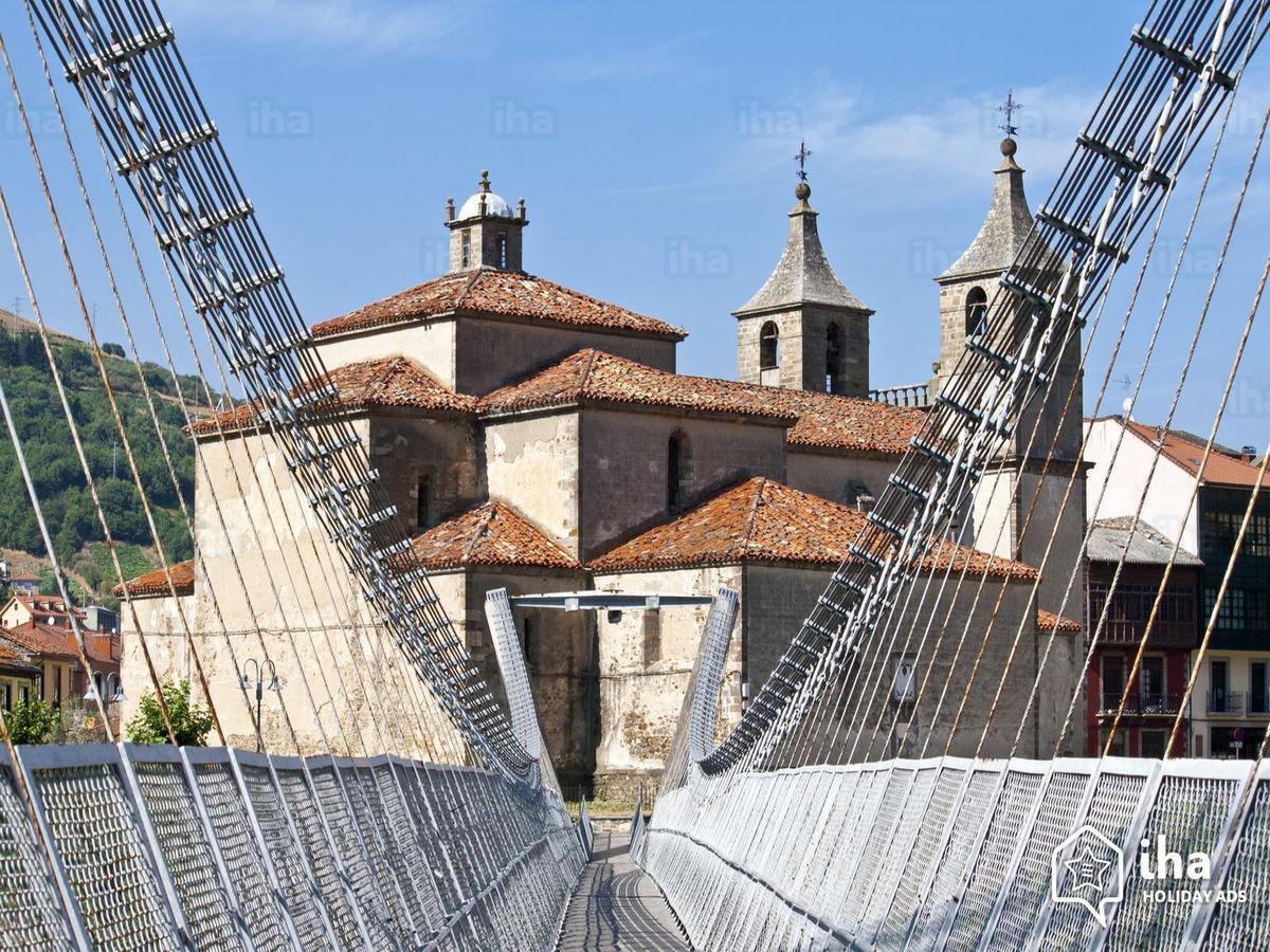 Hostal Los Nogales Cangas De Narcea Exterior photo