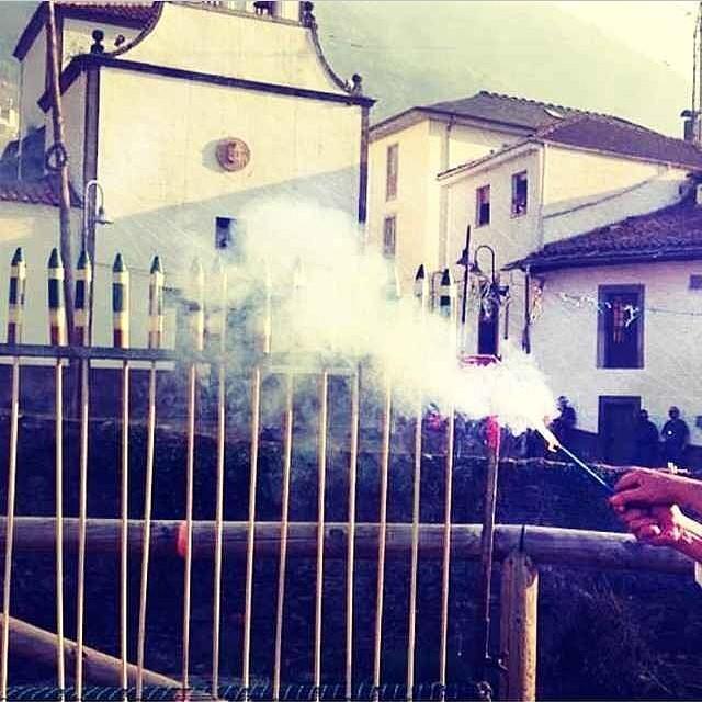 Hostal Los Nogales Cangas De Narcea Exterior photo